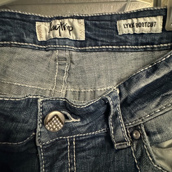 Buckle Daytrip Lynx Bootcut Jeans - Picture 2 of 5